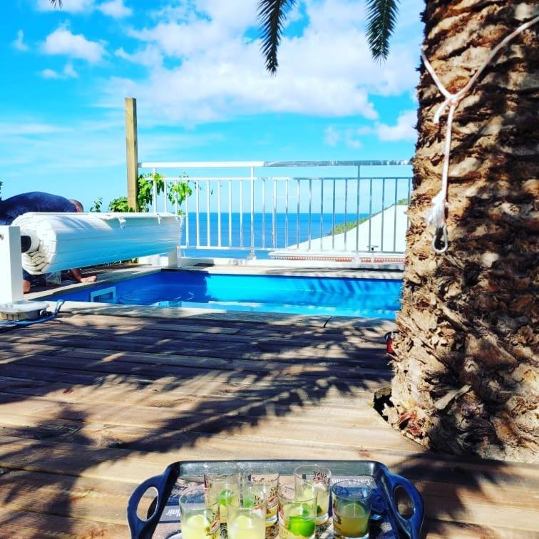 Rose Phœnix rez-de-jardin piscine et vue mer Les Anses-d'Arlets Exterior foto
