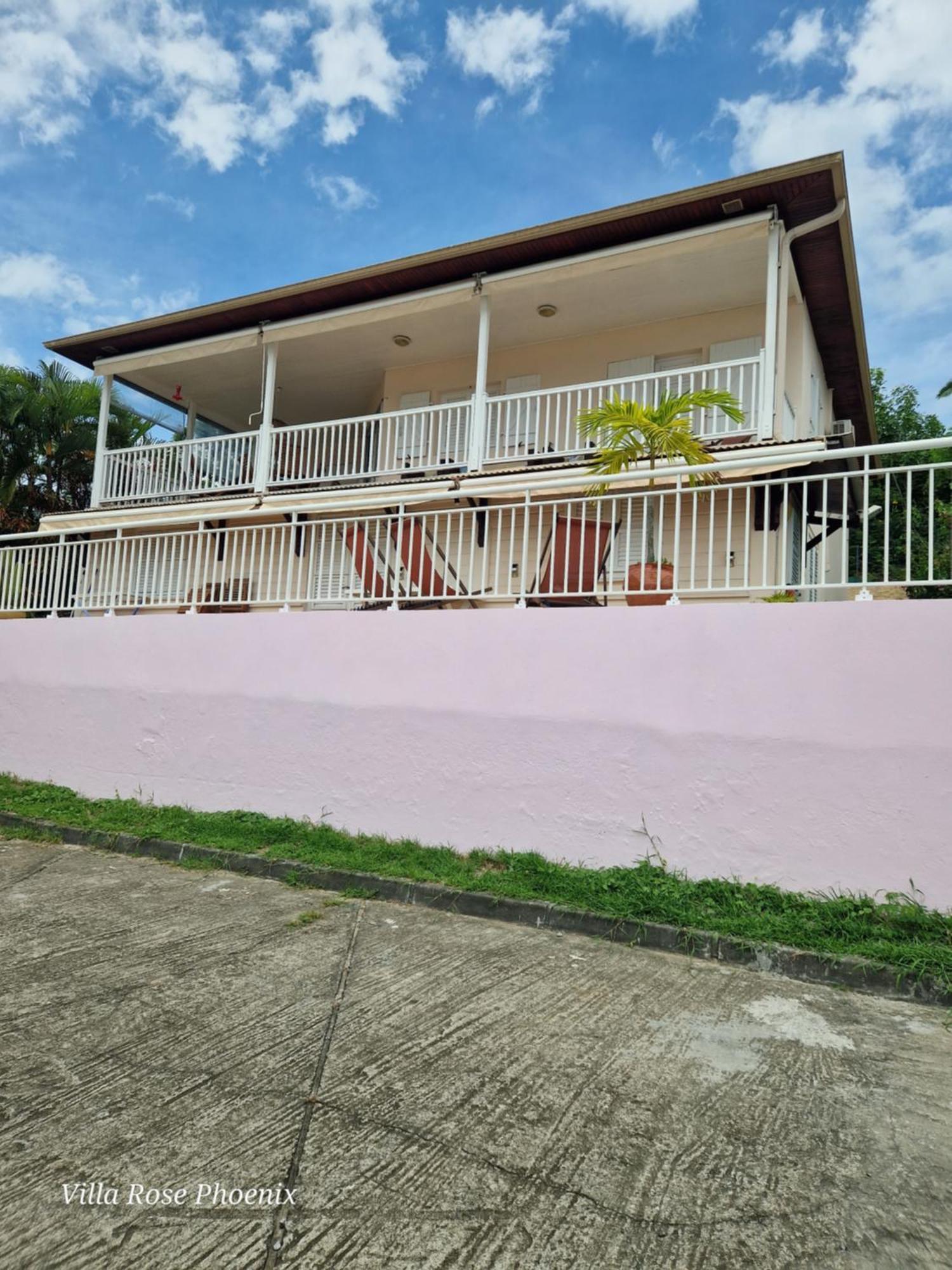 Rose Phœnix rez-de-jardin piscine et vue mer Les Anses-d'Arlets Exterior foto